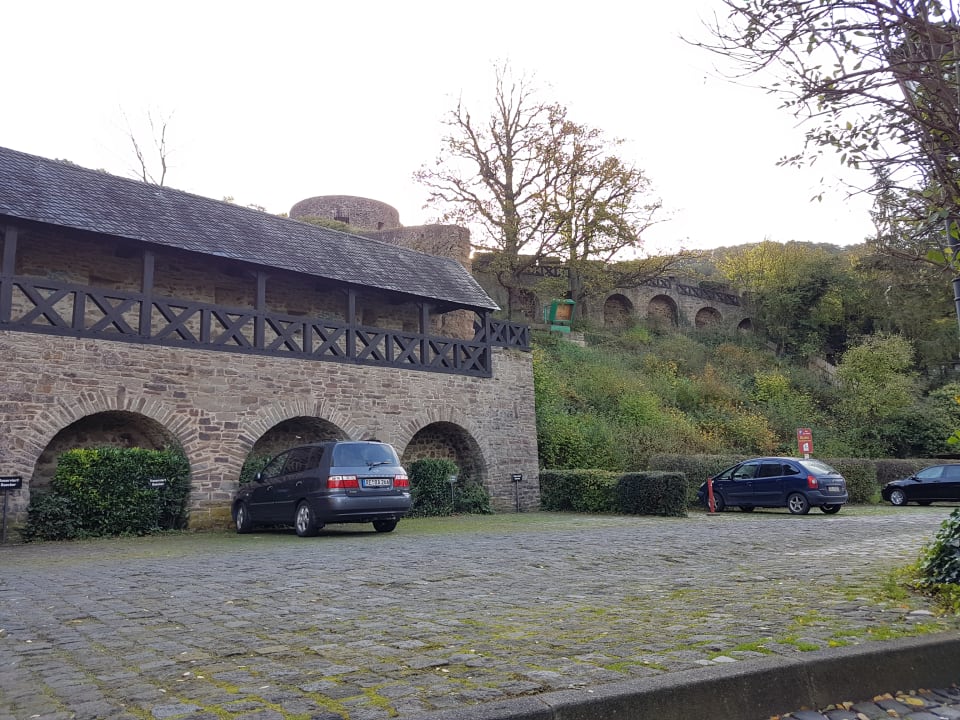 Ausblick Ferienwohnungen Eifelburg