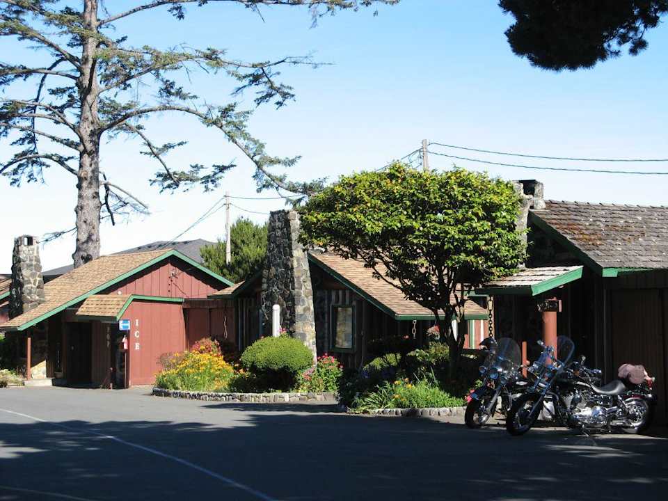 Ireland's Rustic Lodges in Gold Beach, Oregon Hotel Ireland's Rustic Lodges