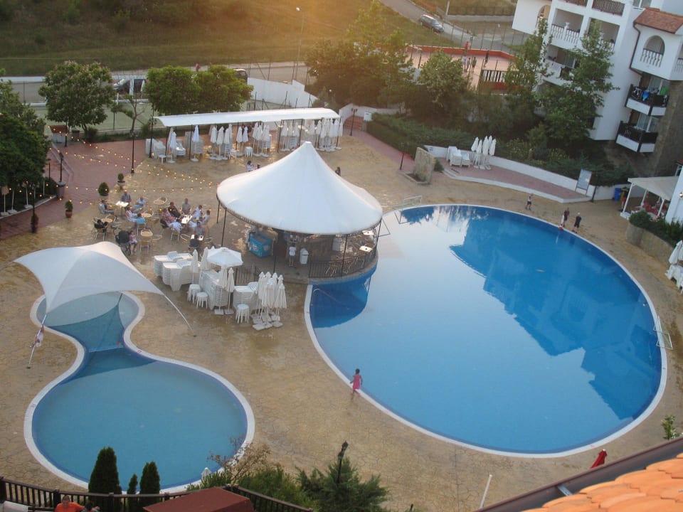 Von der Dachterrasse aus Bella Vista Beach Club