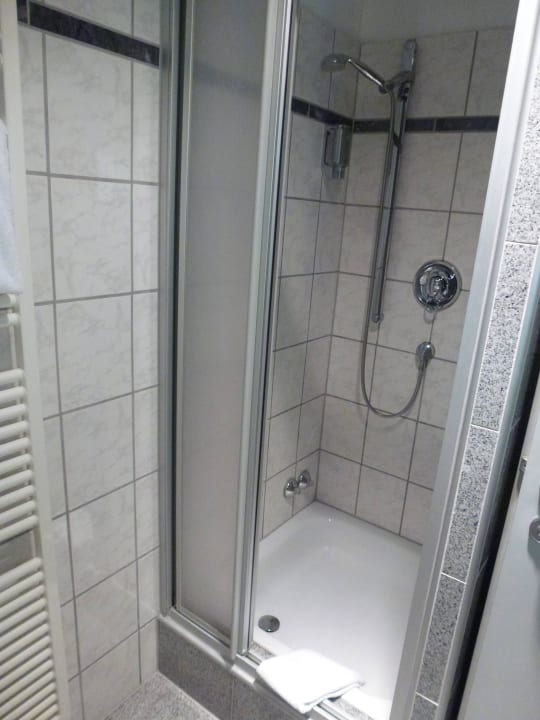 Bad Zi.-Nr. 32 Hotel am Ruhrufer Business & Golf