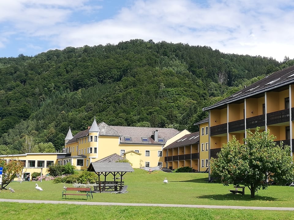 Außenansicht Riverresort Donauschlinge