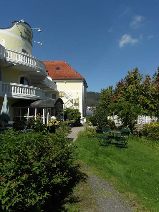 Eingangsbereich / Garten Ferienappartements Grolik