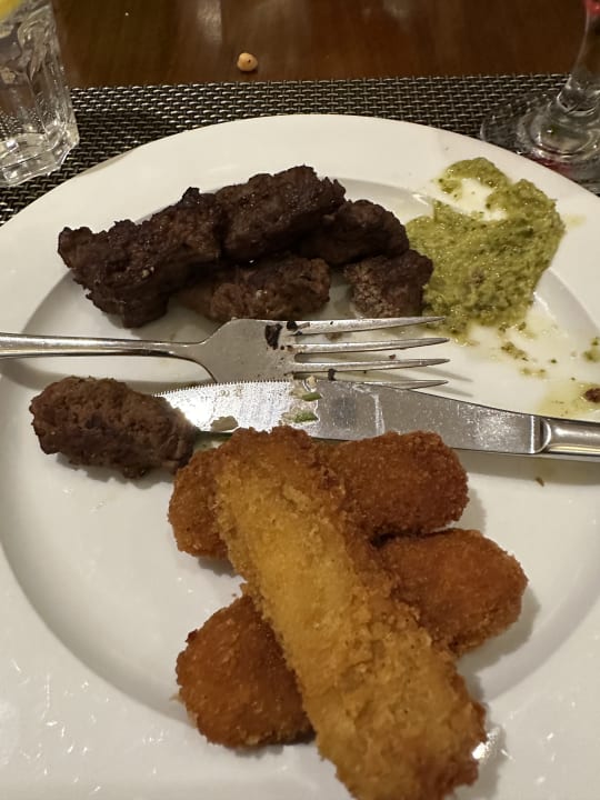 Gastro DoubleTree by Hilton Resort & Spa Marjan Island