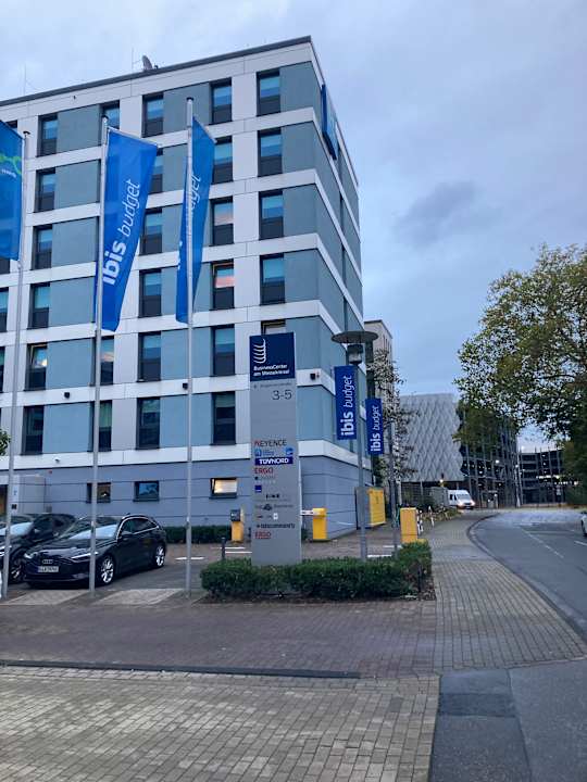 Außenansicht ibis budget Köln Messe