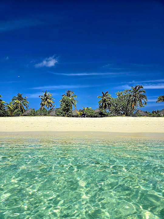 Strand Kuredu Island Resort & Spa