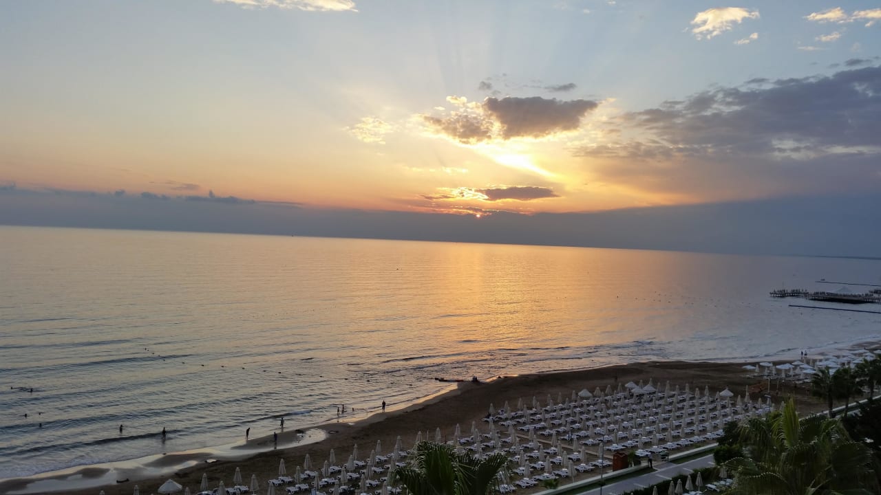 Sonnenuntergang vom Pool  Melas Resort Hotel