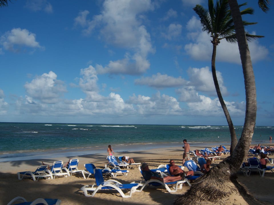 Plage le lng de l'hotel Grand Sirenis Punta Cana Resort & Aquagames