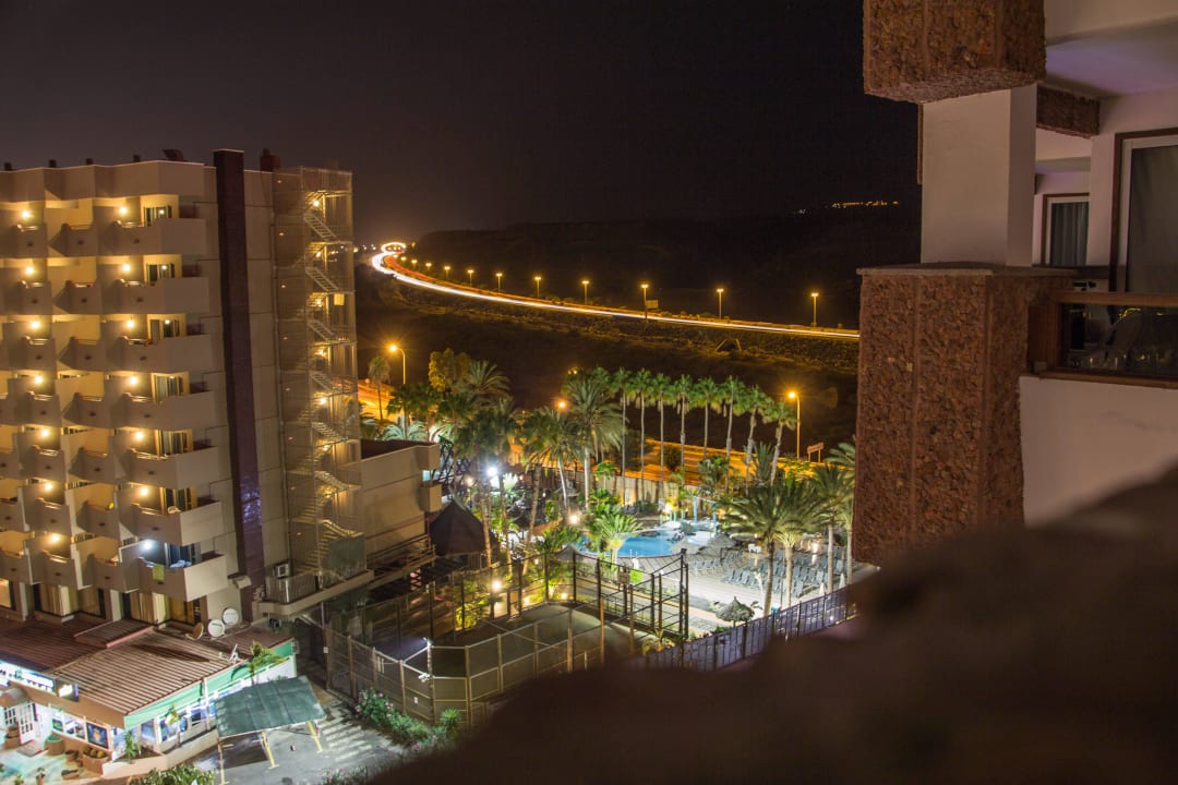 Ausblick vom Balkon abends in Richtung Strand Corona Roja