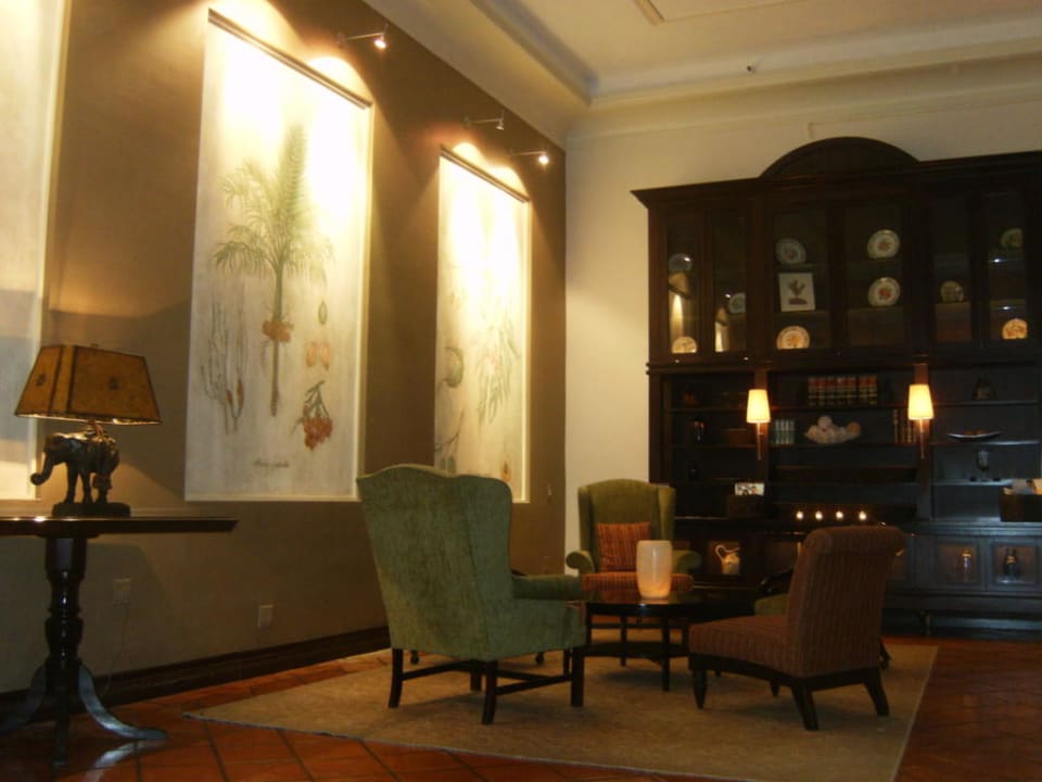 Ende der Lobby, kurz vor der Bar The Palms Hotel & Spa