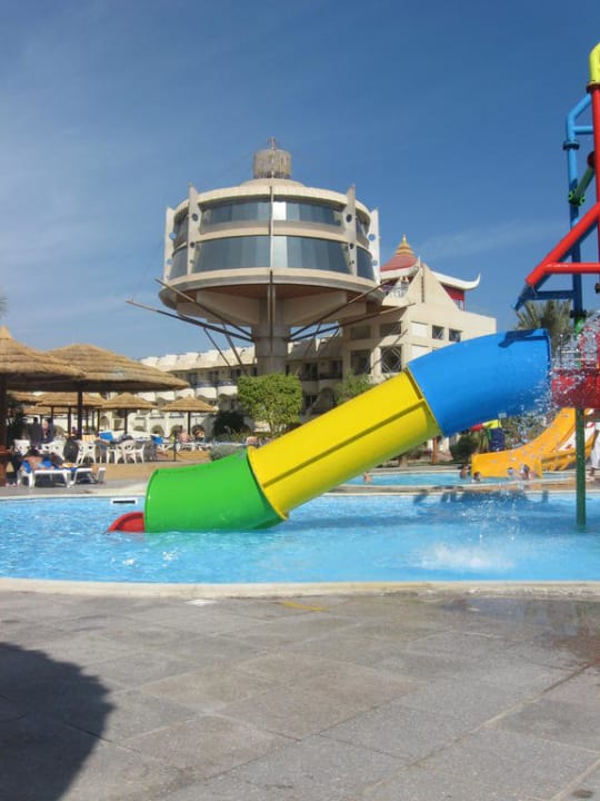 Maják - restaurace Seagull Beach Resort