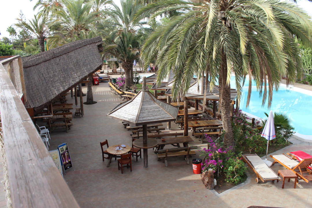 Gepflegter Pool  HL Miraflor Suites Hotel