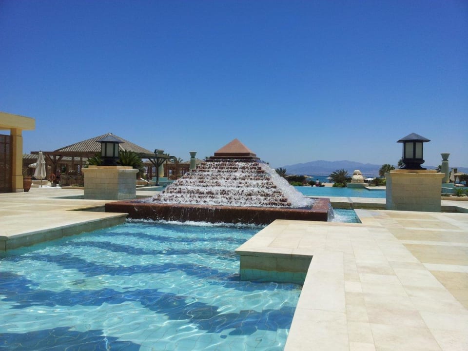 Pyramide am Pool Hotel Sheraton Soma Bay Resort