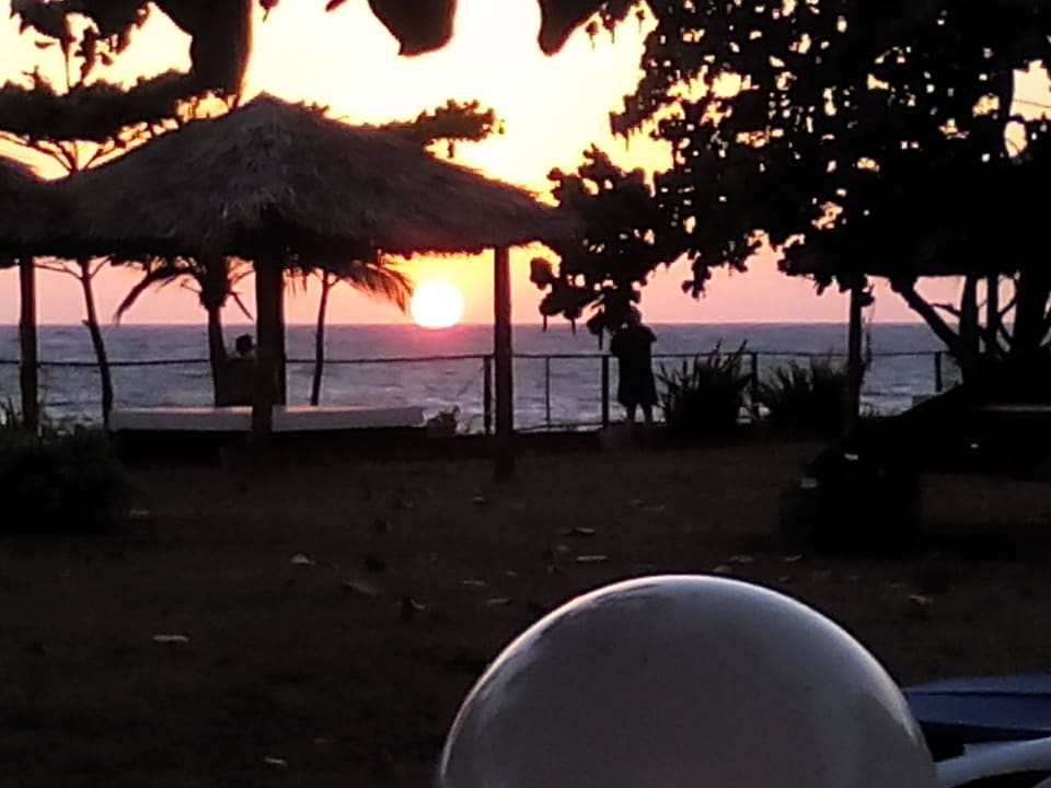 Sun down Villa Yaguanabo