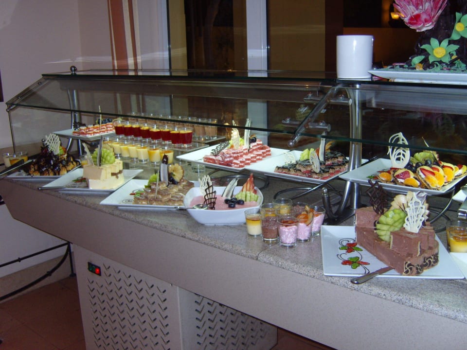 Ein Abendbuffet ! Hotel Three Corners Ocean View prestige - Adults only