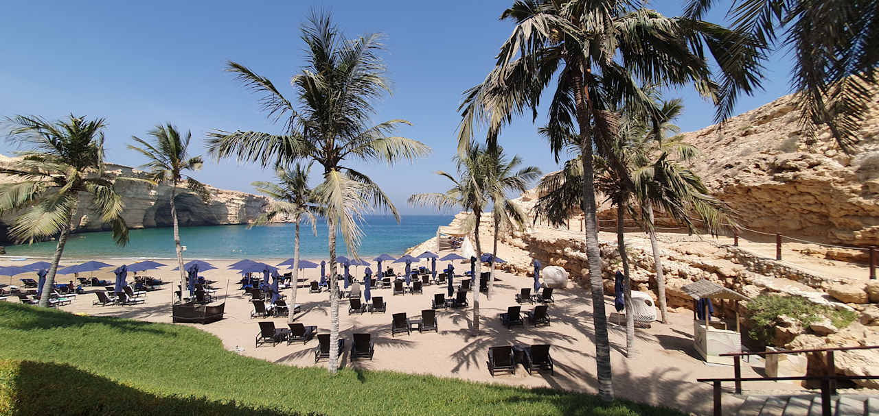 Strand Shangri-La Al Husn Resort & Spa