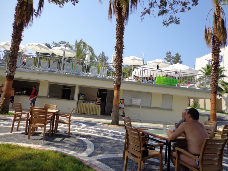 Poolbar beim neuen Pool Club Sidelya Hotel