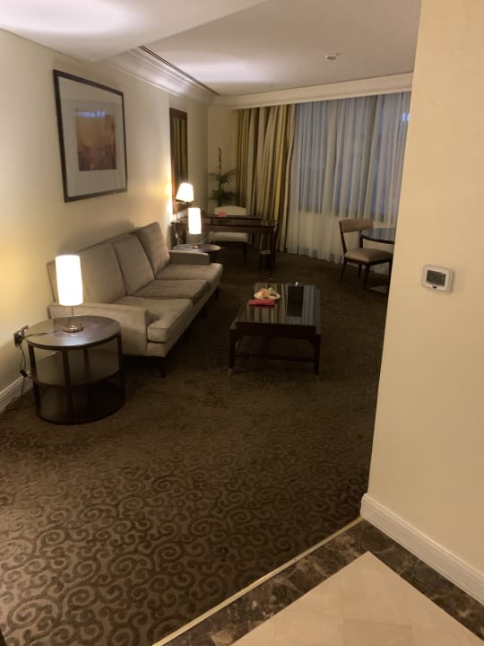 Zimmer Mövenpick Grand Al Bustan Dubai