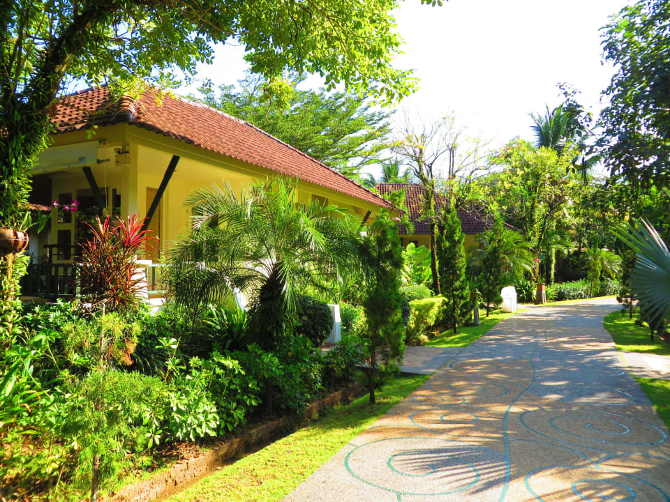 Weg vom Strand Baan Khaolak Beach Resort