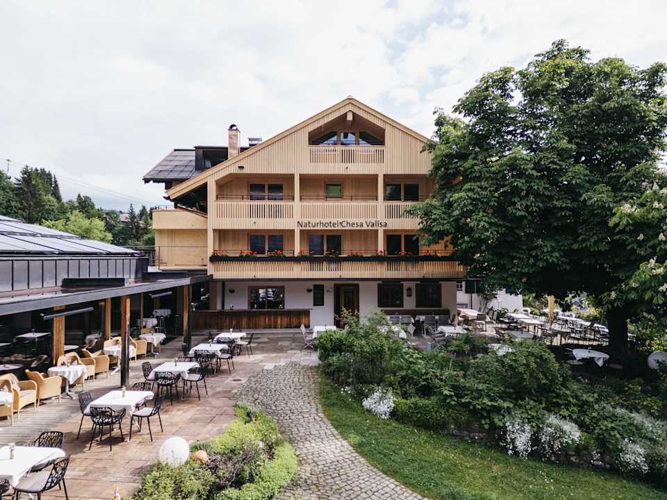 Außenansicht Naturhotel Chesa Valisa