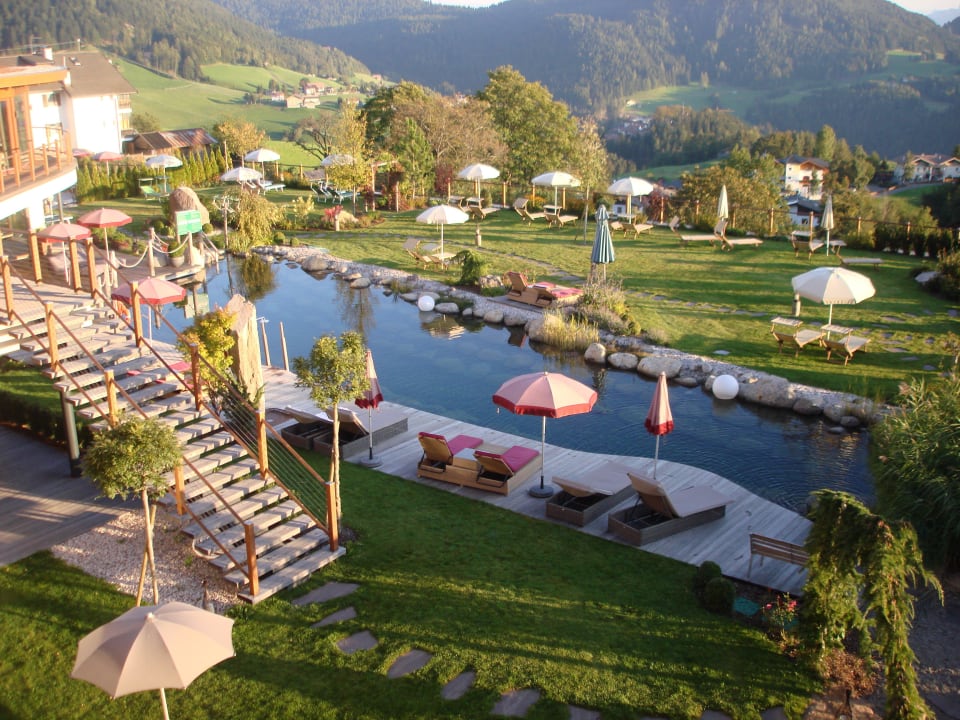 Schwimmteich Hotel Chalet Mirabell