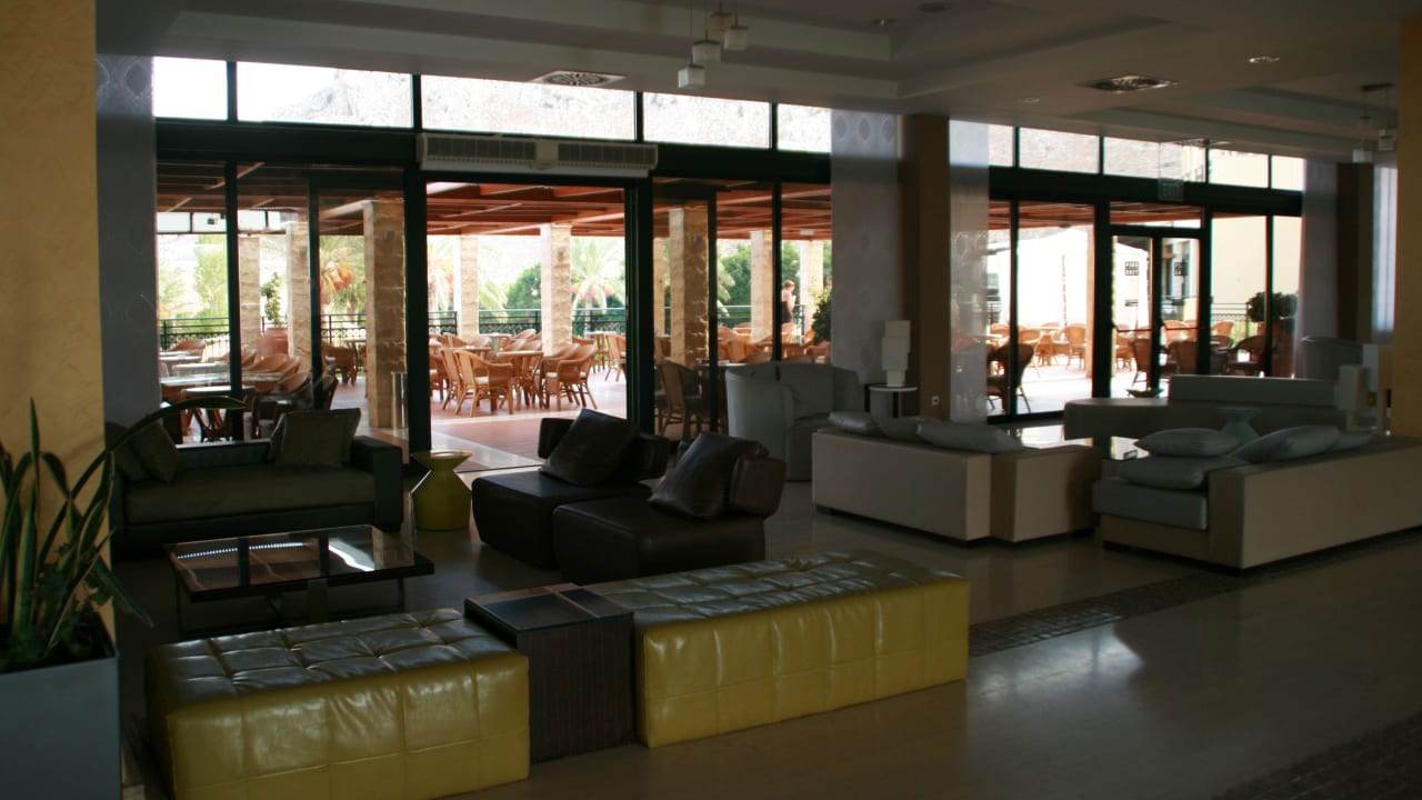 Lobby im HG Außenterrasse Atlantica Aegean Blue