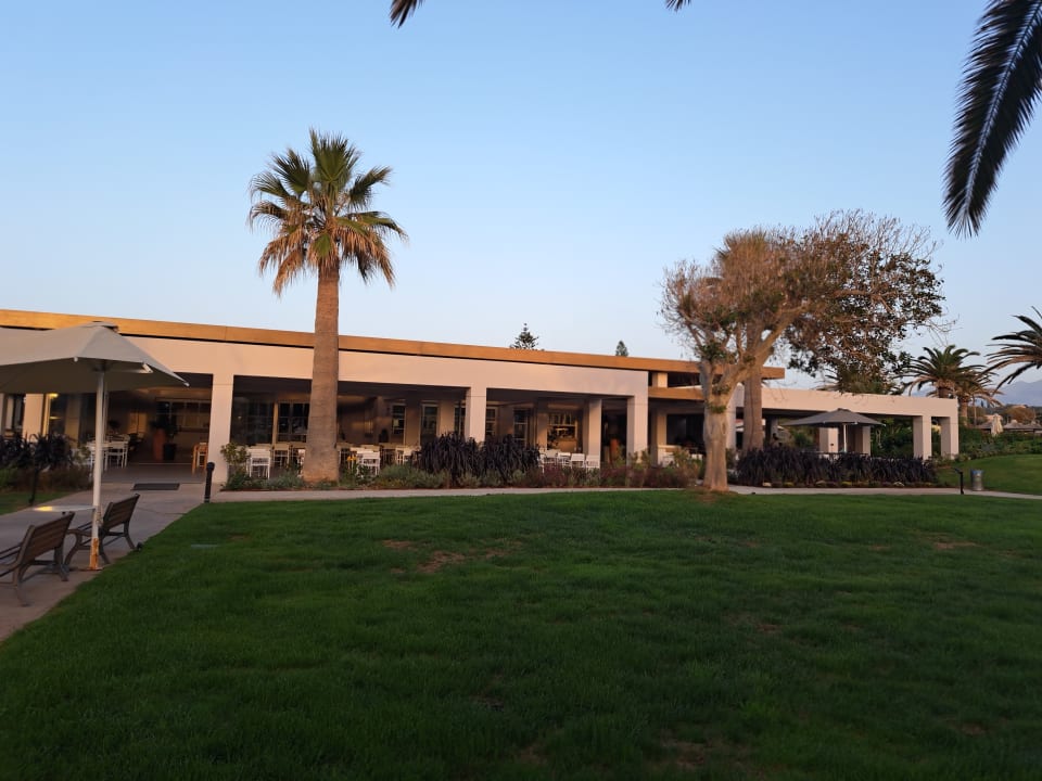 Gastro Anissa Beach & Village