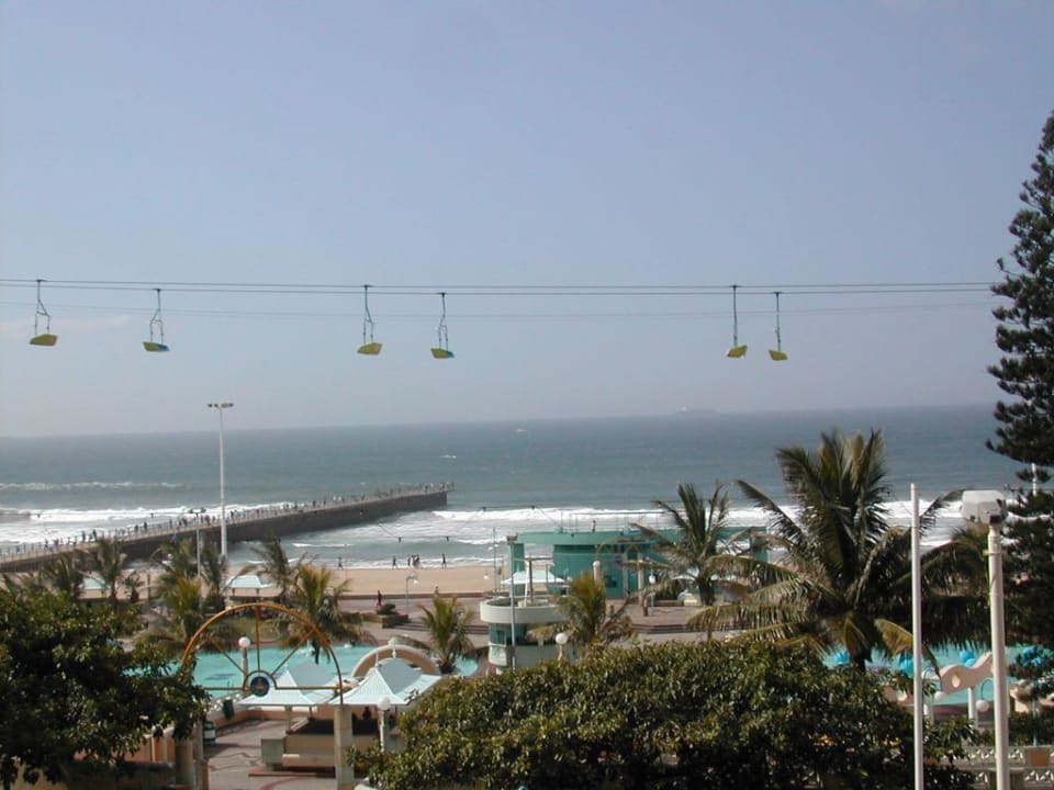 Ausblick auf Strandpromenade Hotel The Edward Protea
