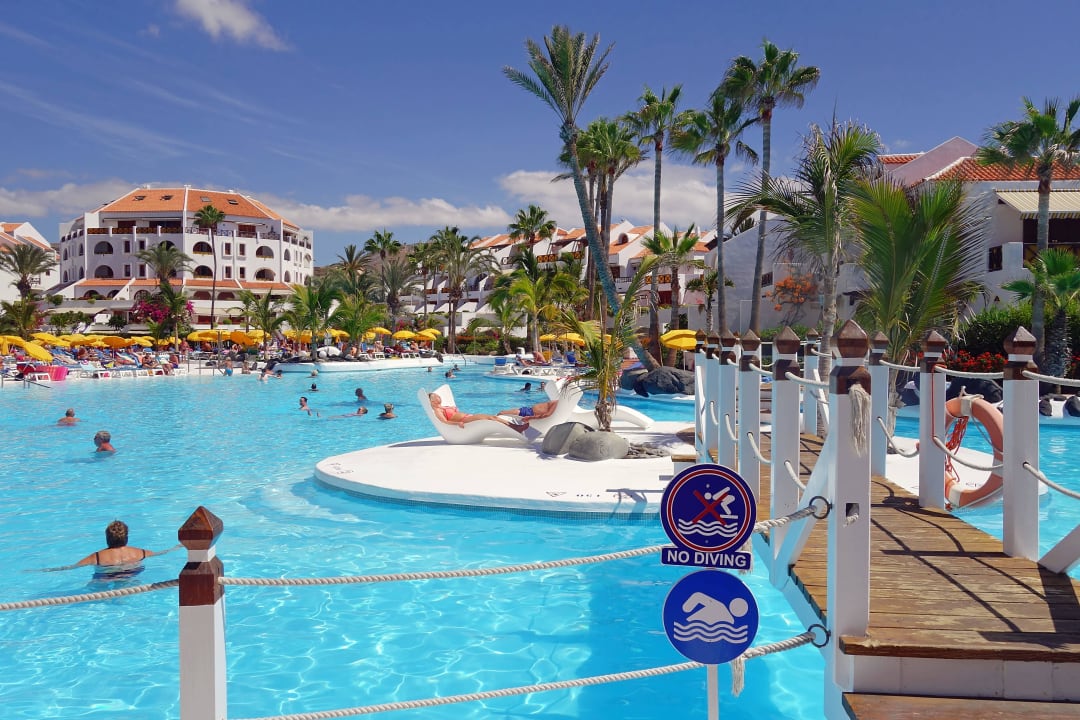 Pool-Blick Parque Santiago III Official