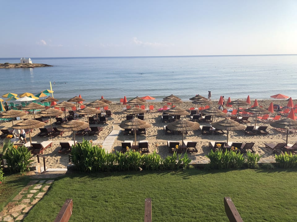 Strand High Beach Resort