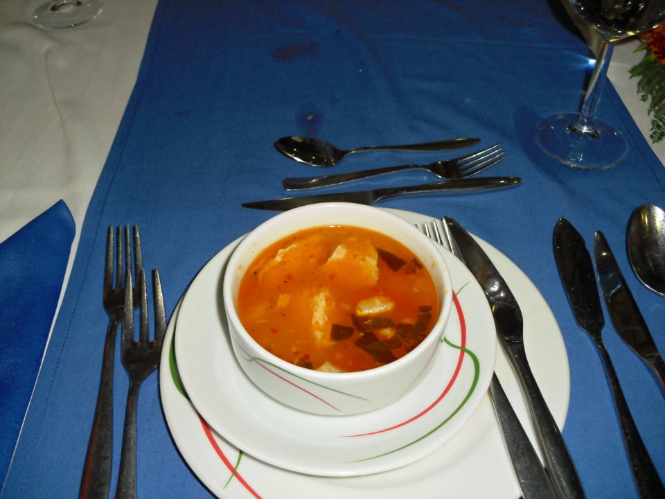 A la carte Fischsuppe Bella Resort & Spa