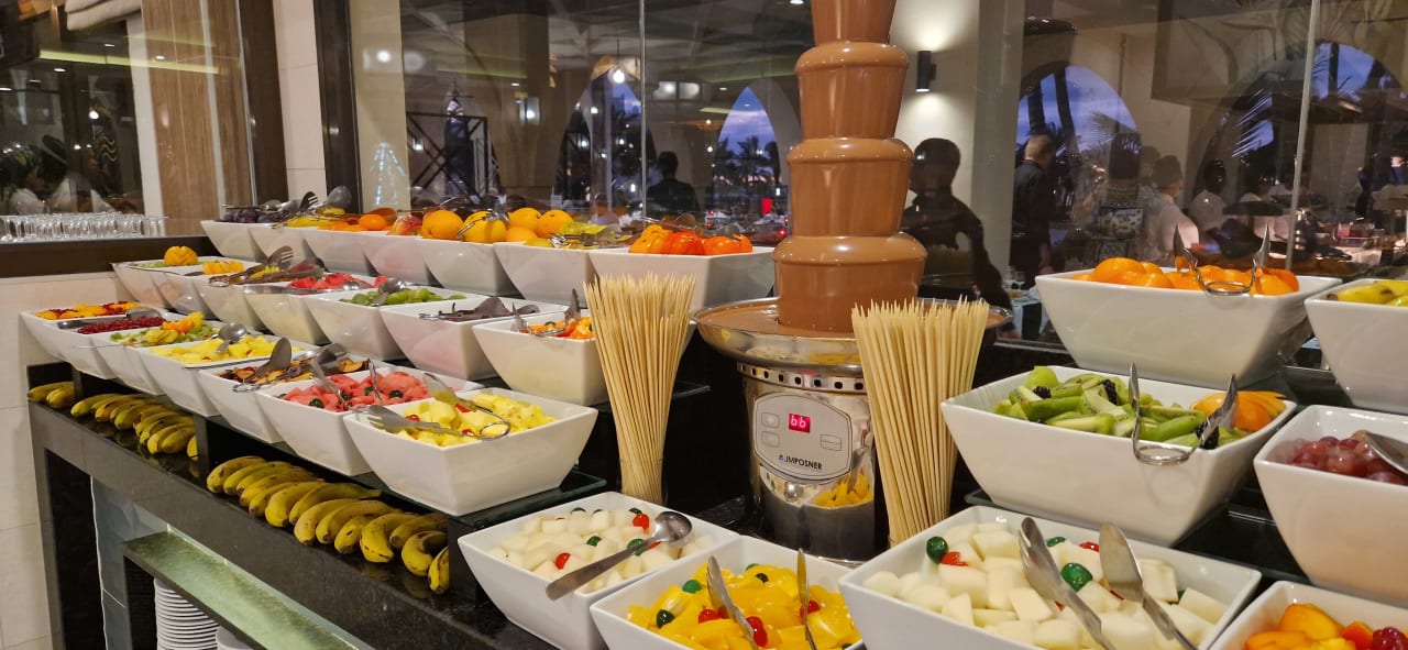 Gastro Hotel Riu Karamboa