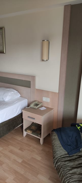 Zimmer Side Breeze Hotel