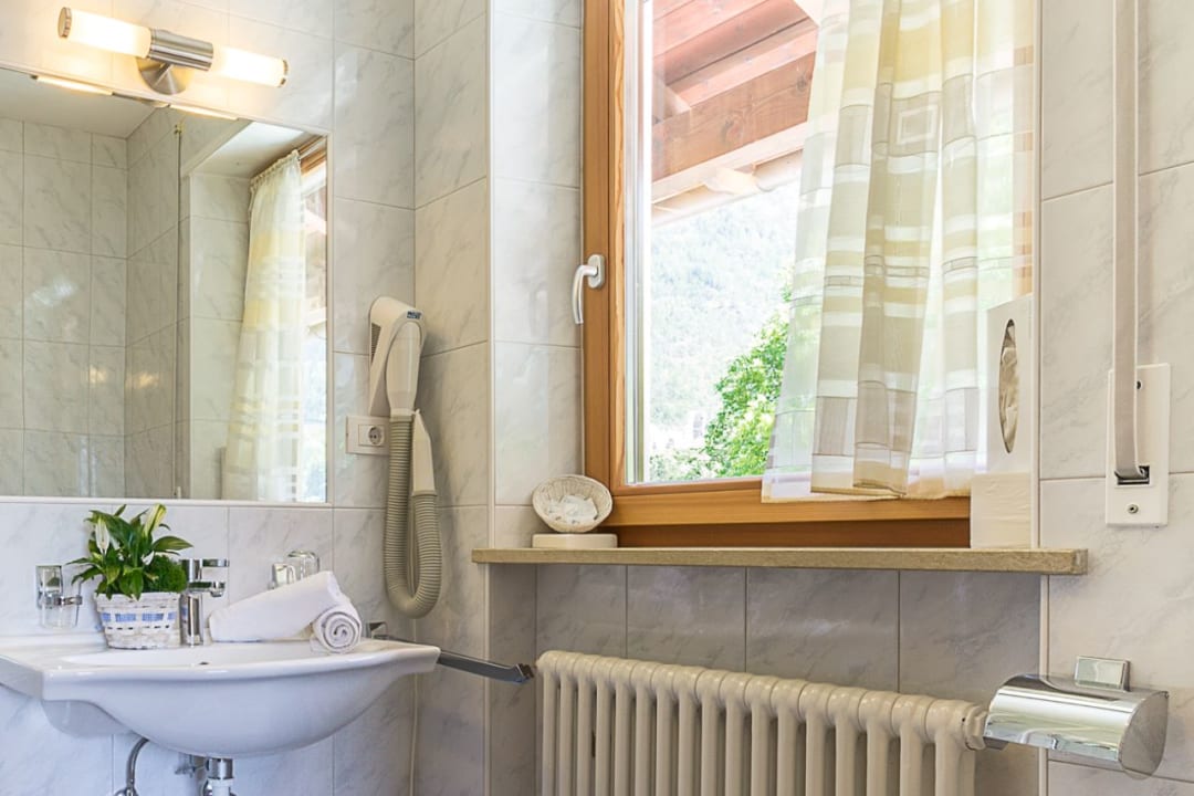 Zimmer Hotel Montani