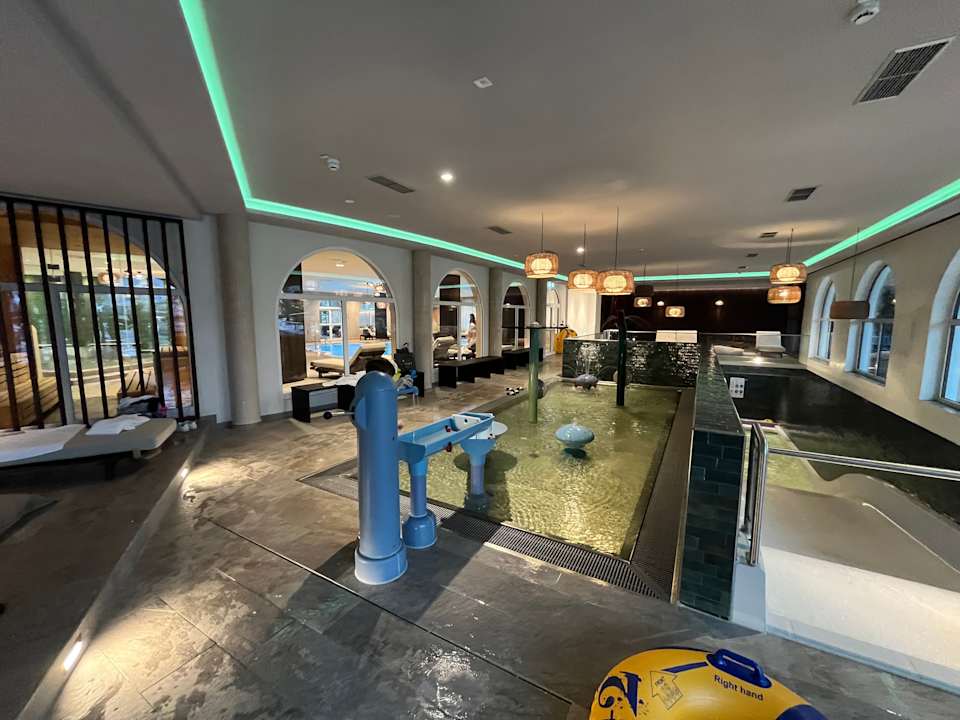 Pool POST Family Resort