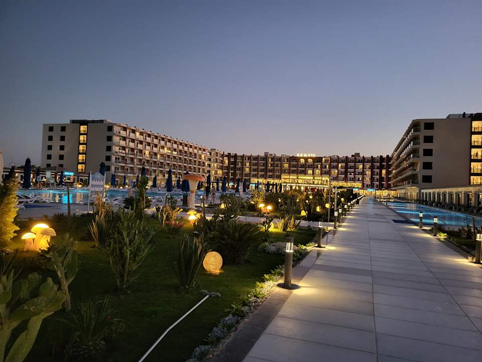 Gartenanlage Rewaya Majestic Resort