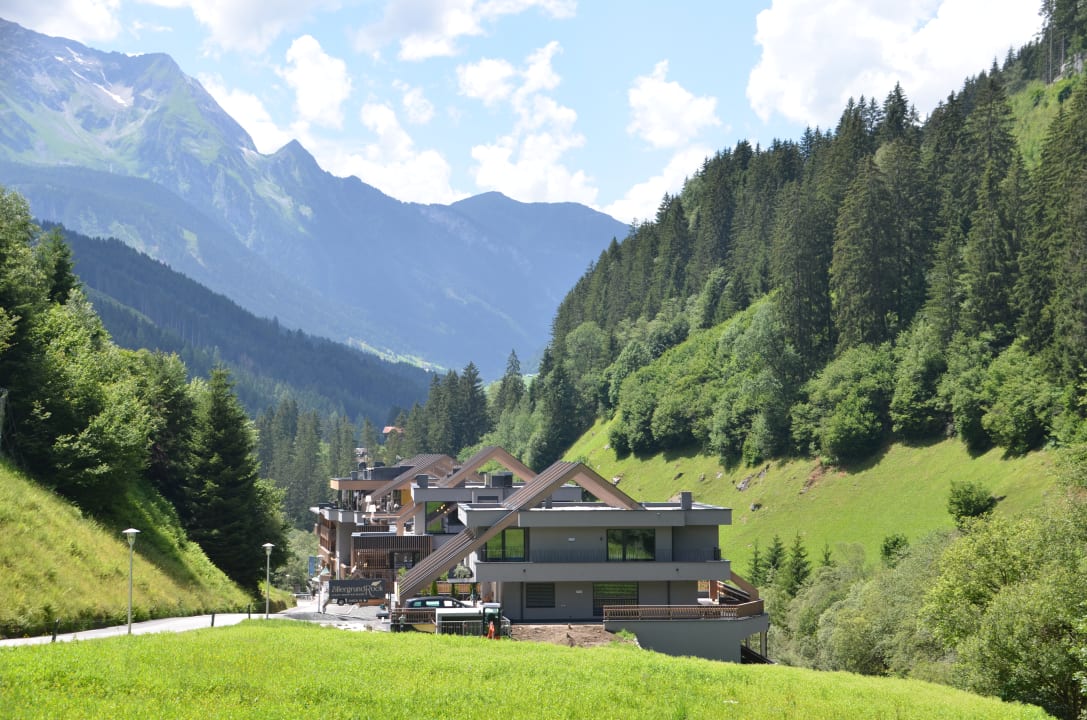 Ausblick ZillergrundRock Luxury Mountain Resort