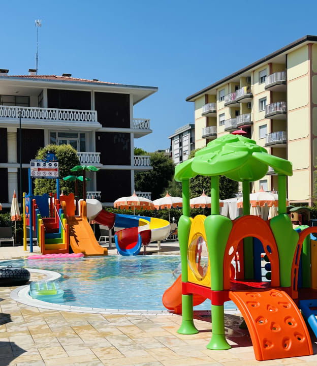 Pool Bibione Palace