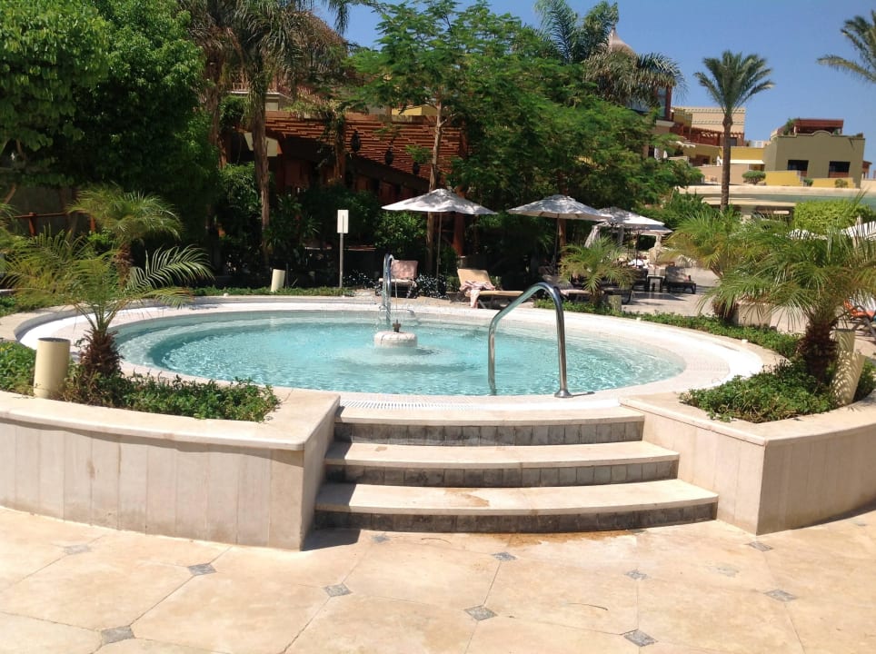 Jakuzzi, mit Farbwechsel am Abend Makadi Spa - Adults only