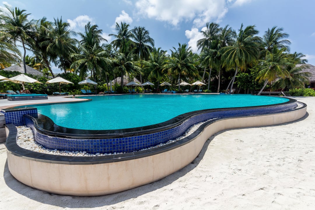 Wunderscöner Pool Veligandu Maldives Resort Island