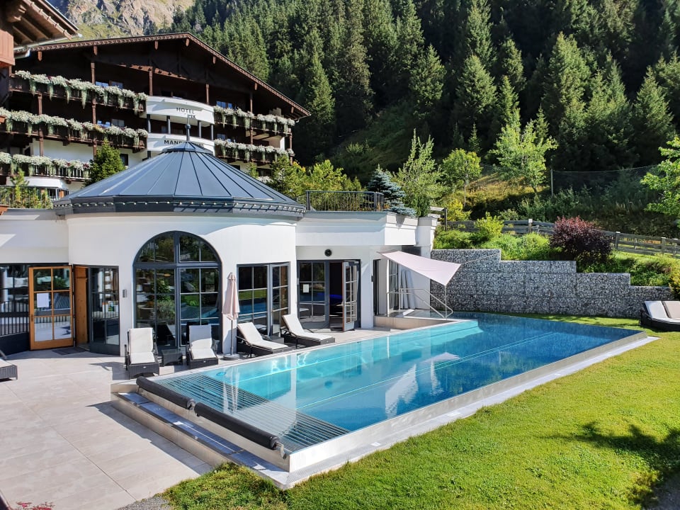 Pool Verwöhnhotel Wildspitze