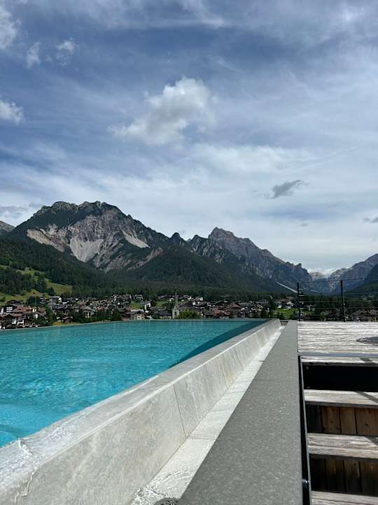Pool Excelsior Dolomites Life Resort