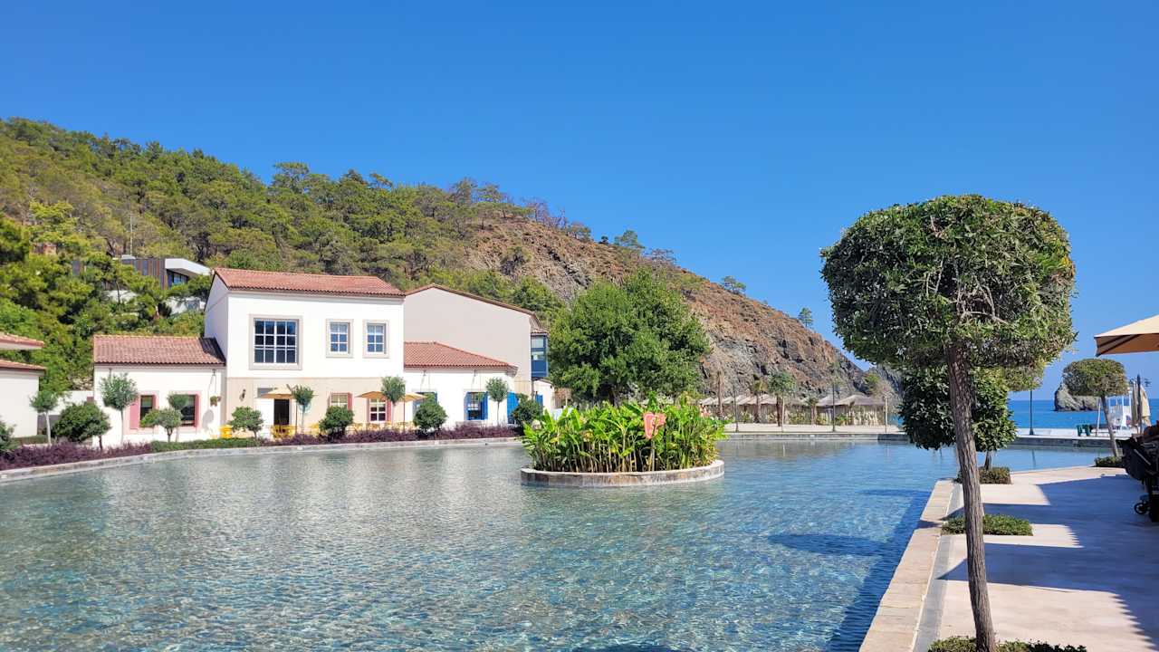 Pool Rixos Premium Tekirova