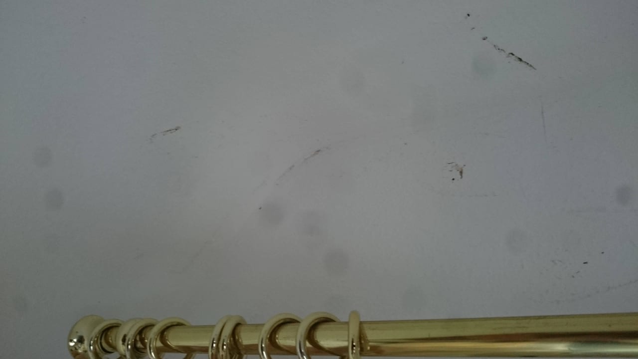 Schmutz an den Wänden Hotel Landhaus Messmer