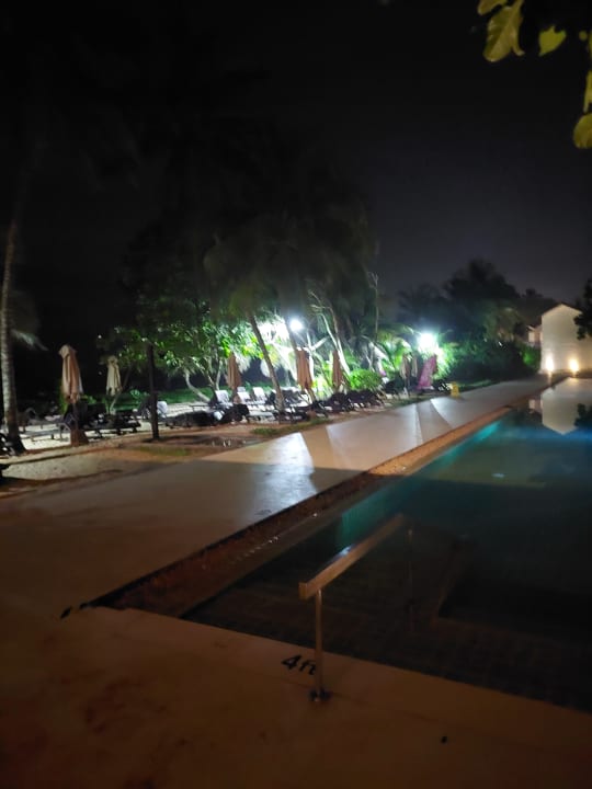 Pool Pandanus Beach Resort & Spa