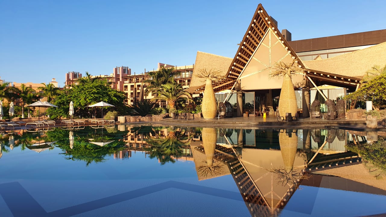 Pool Lopesan Baobab Resort