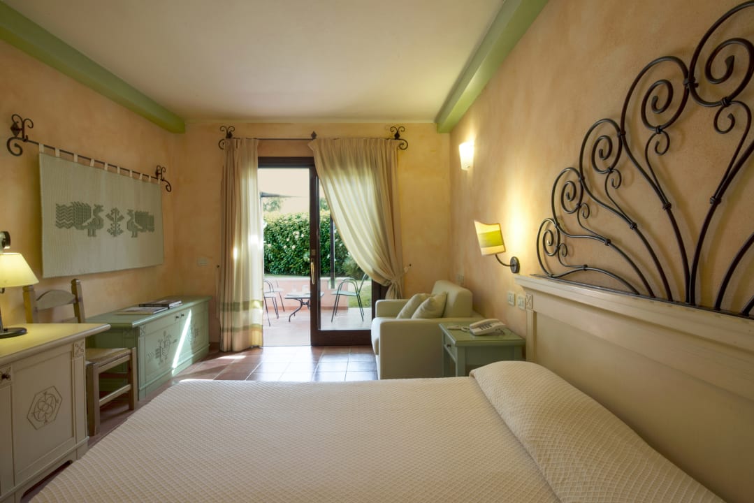 Zimmer Lantana Resort