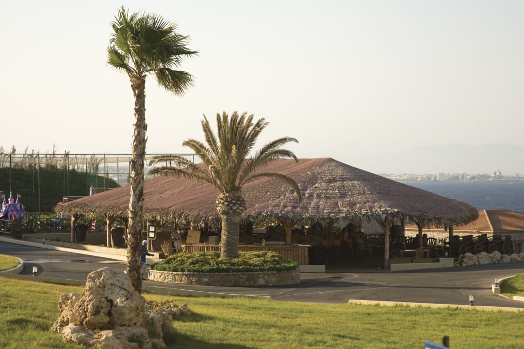 Gartenanlage Hotel Kalithea Horizon Royal