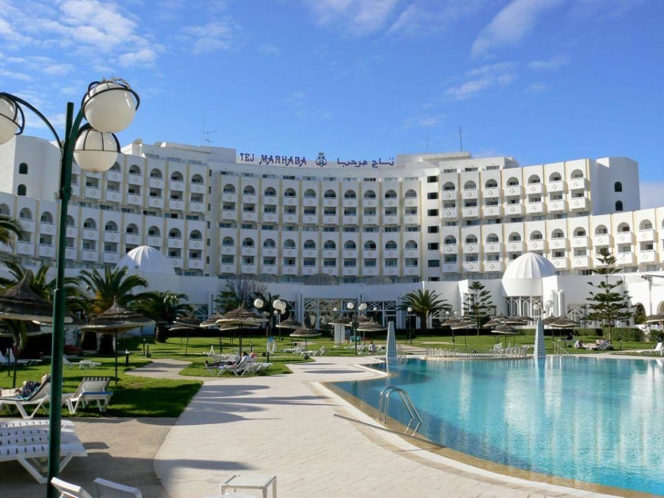 Hotelansicht vom Garten Hotel Tej Marhaba