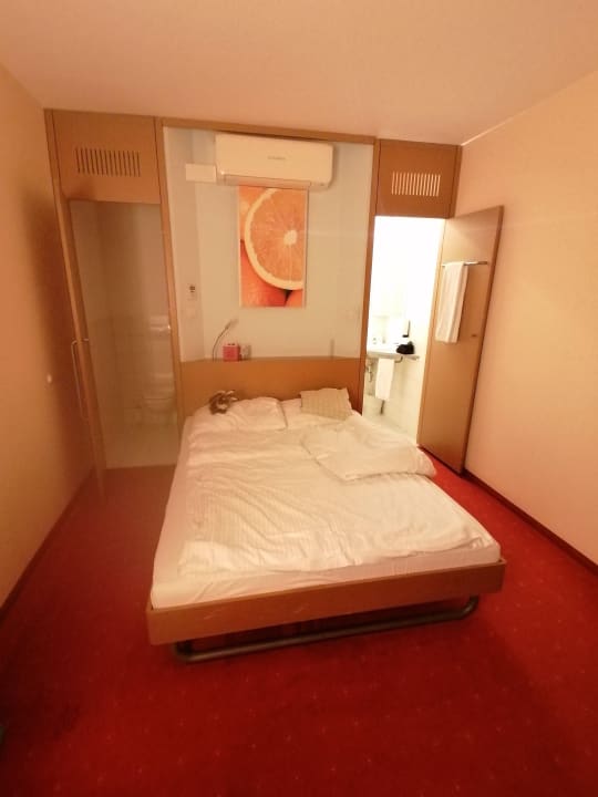 Zimmer Hotel Orange Wings Wiener Neustadt