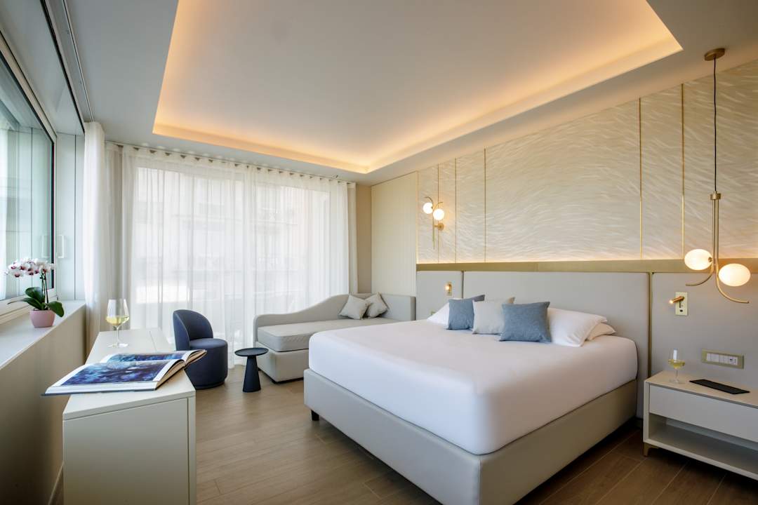 Zimmer Ambasciatori Suite Hotel